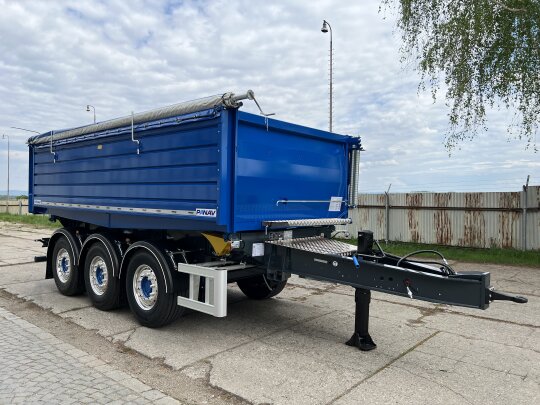 Tipper tandem trailers